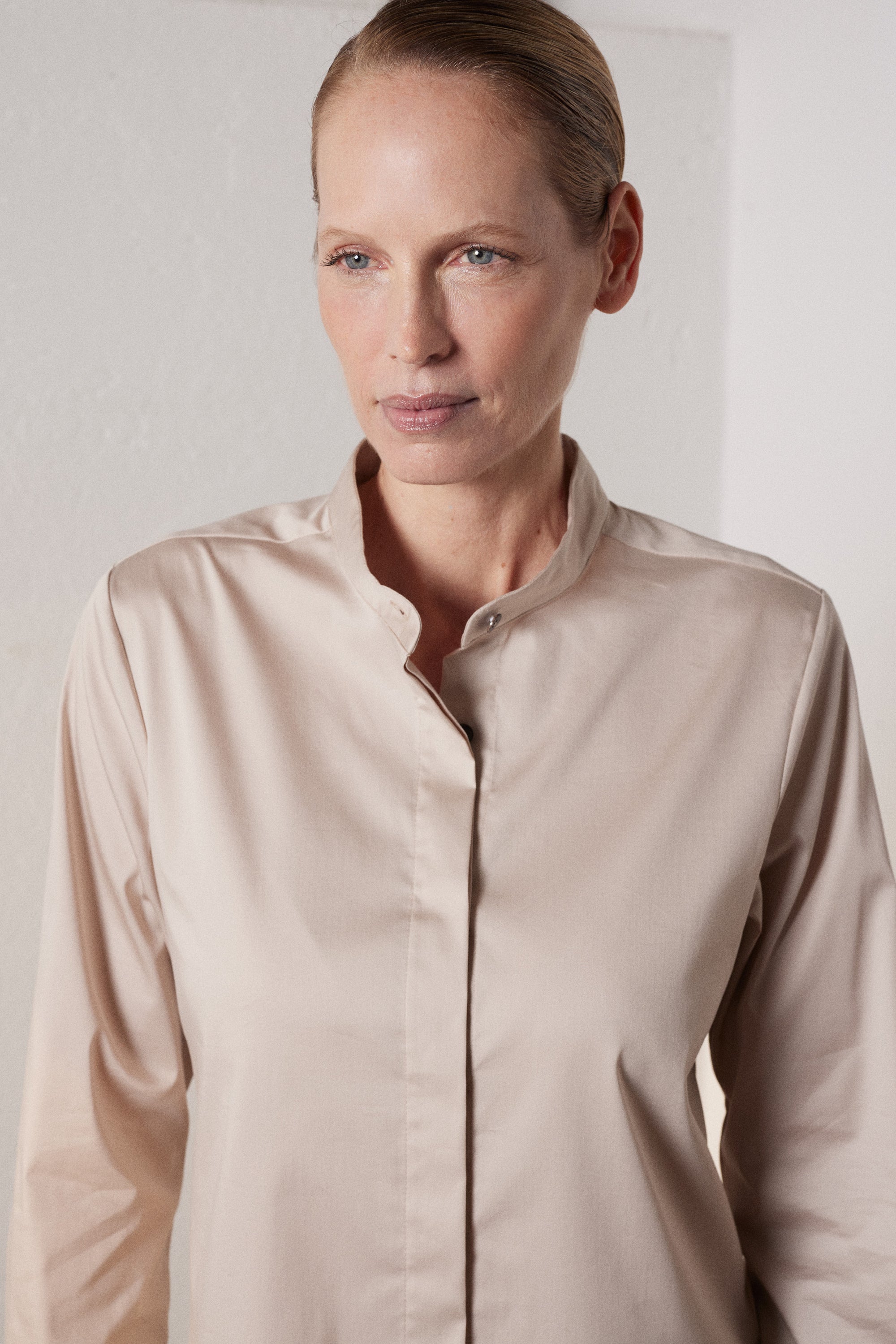 Bluse Mirca in Puder