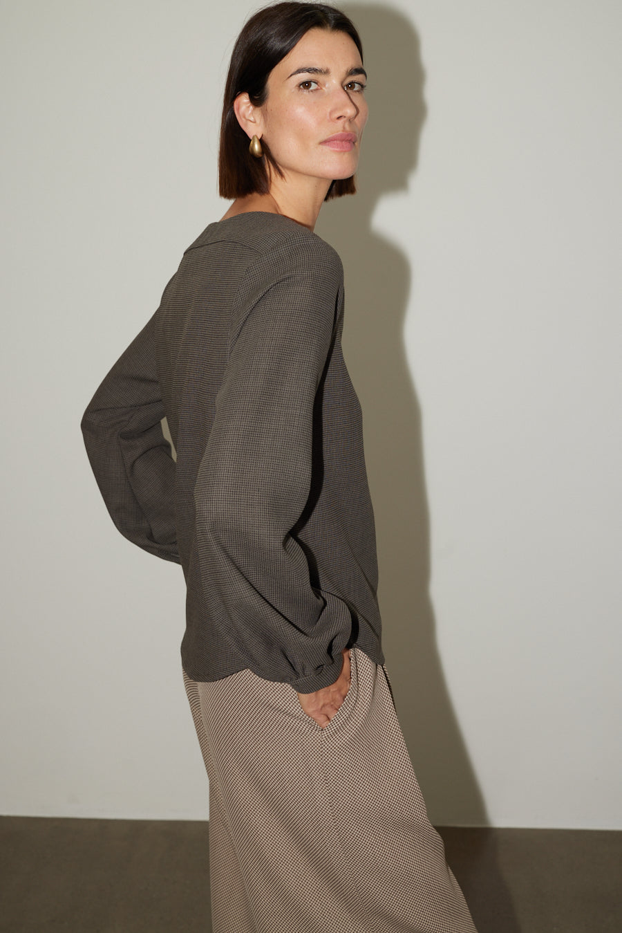 Bluse Masa in Schwarz Braun gemustert