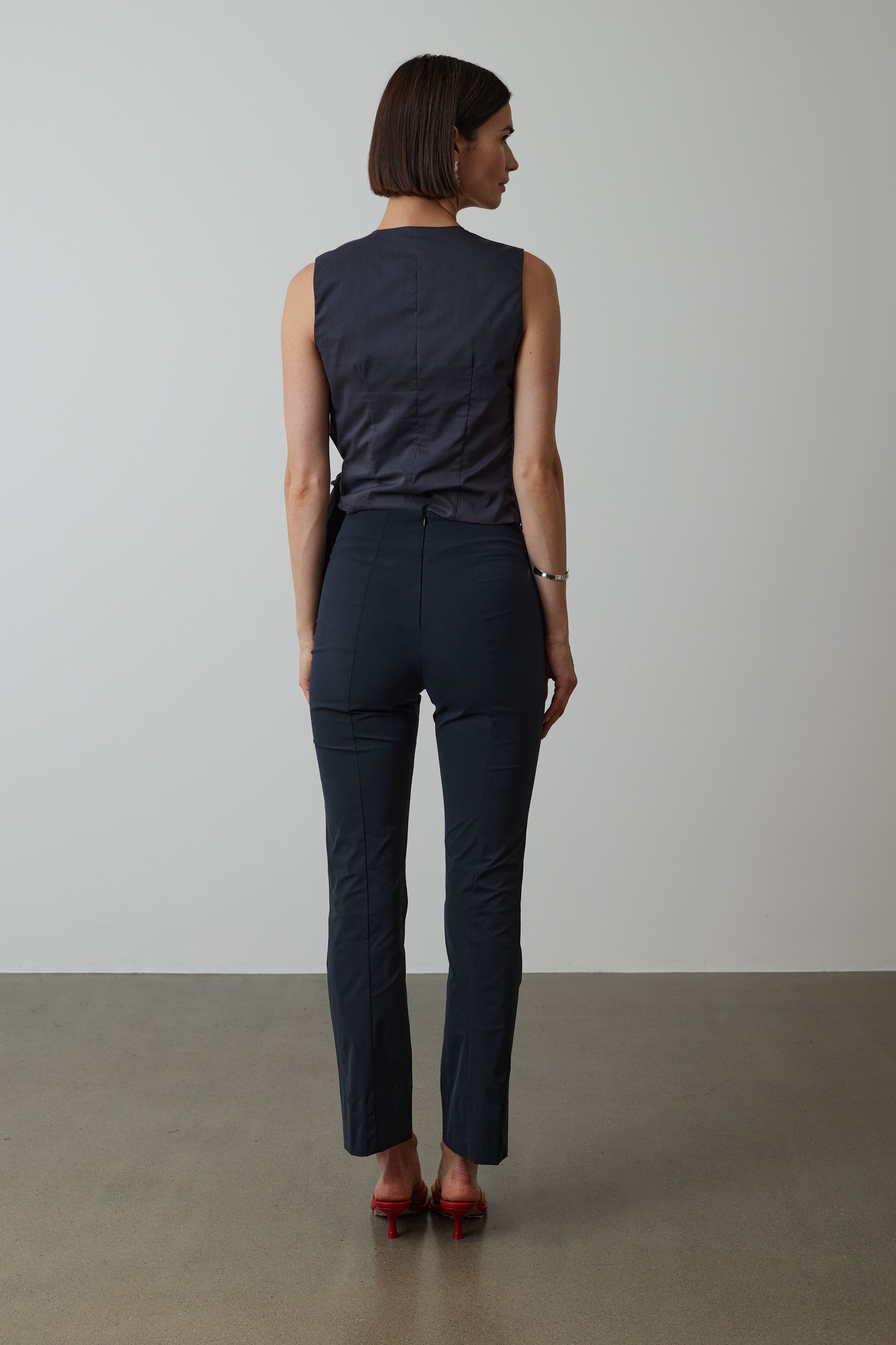 Ecla trousers in matte black