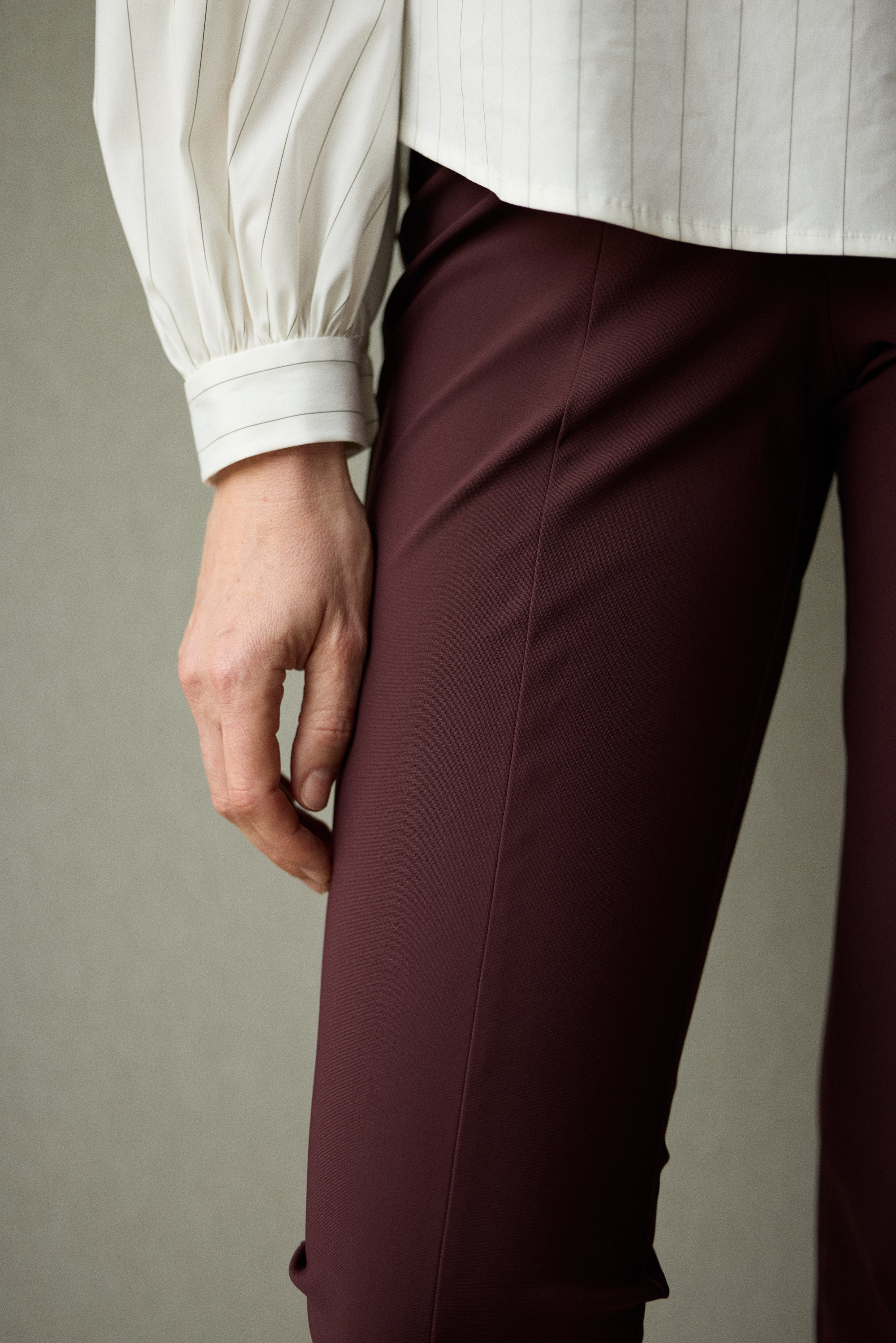 Elli Trousers in Midnight Blue