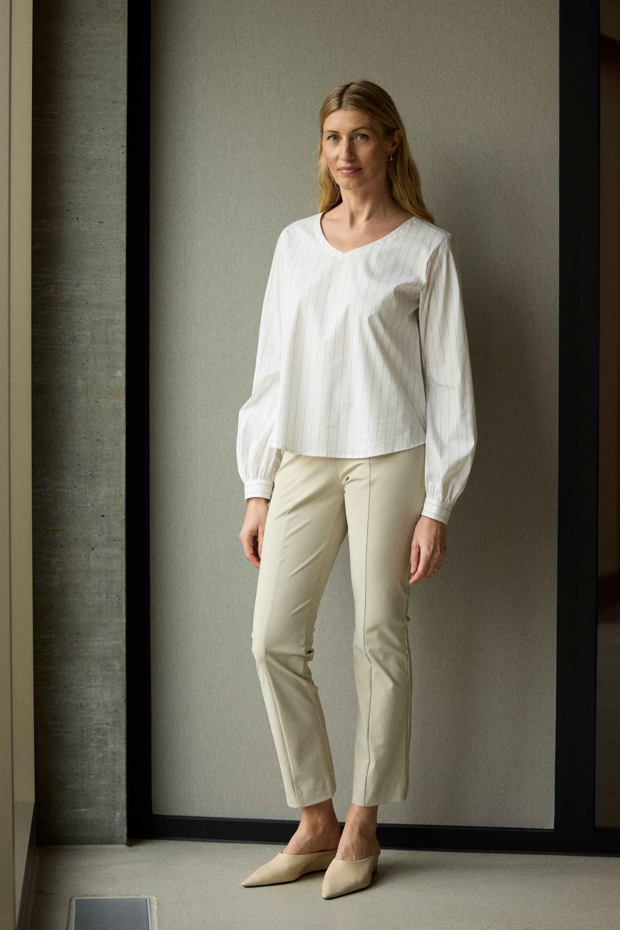 Elli Trousers in Midnight Blue