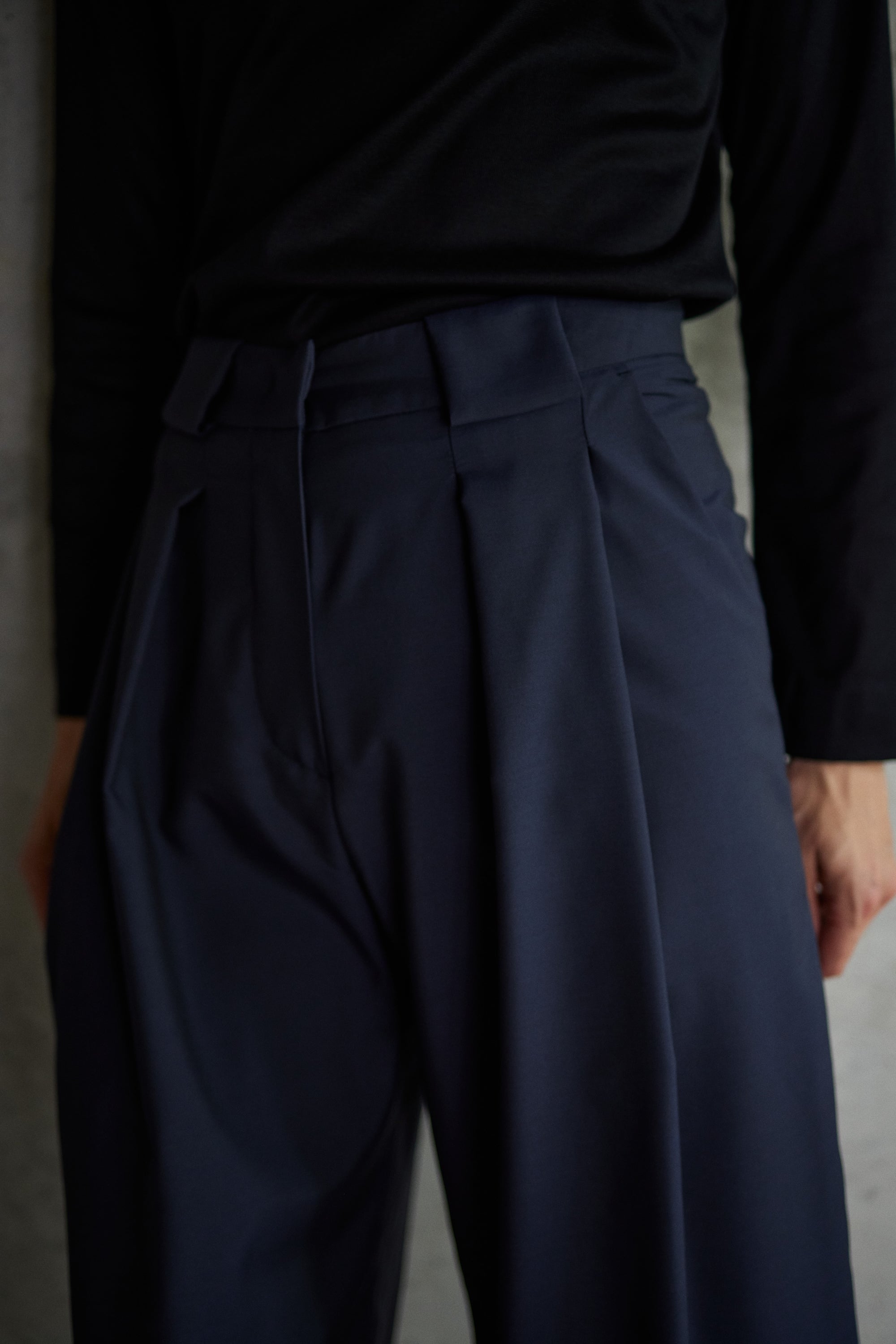 Ellen trousers in night blue