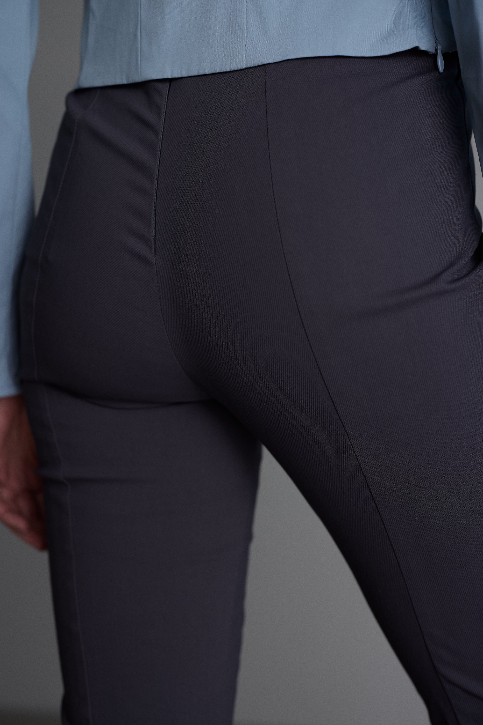 Hose Ecla in Taupe