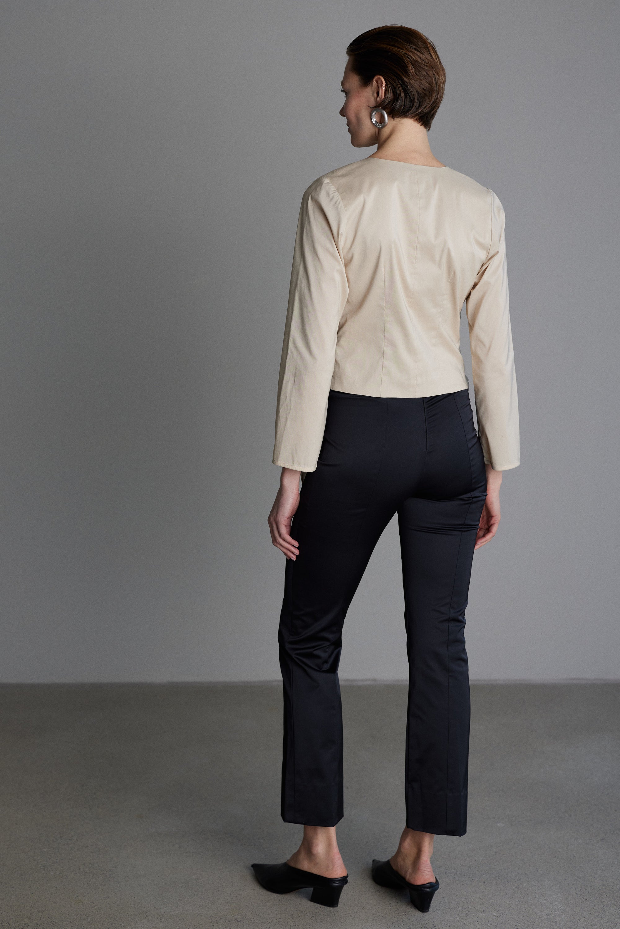 Ecla trousers in black satin