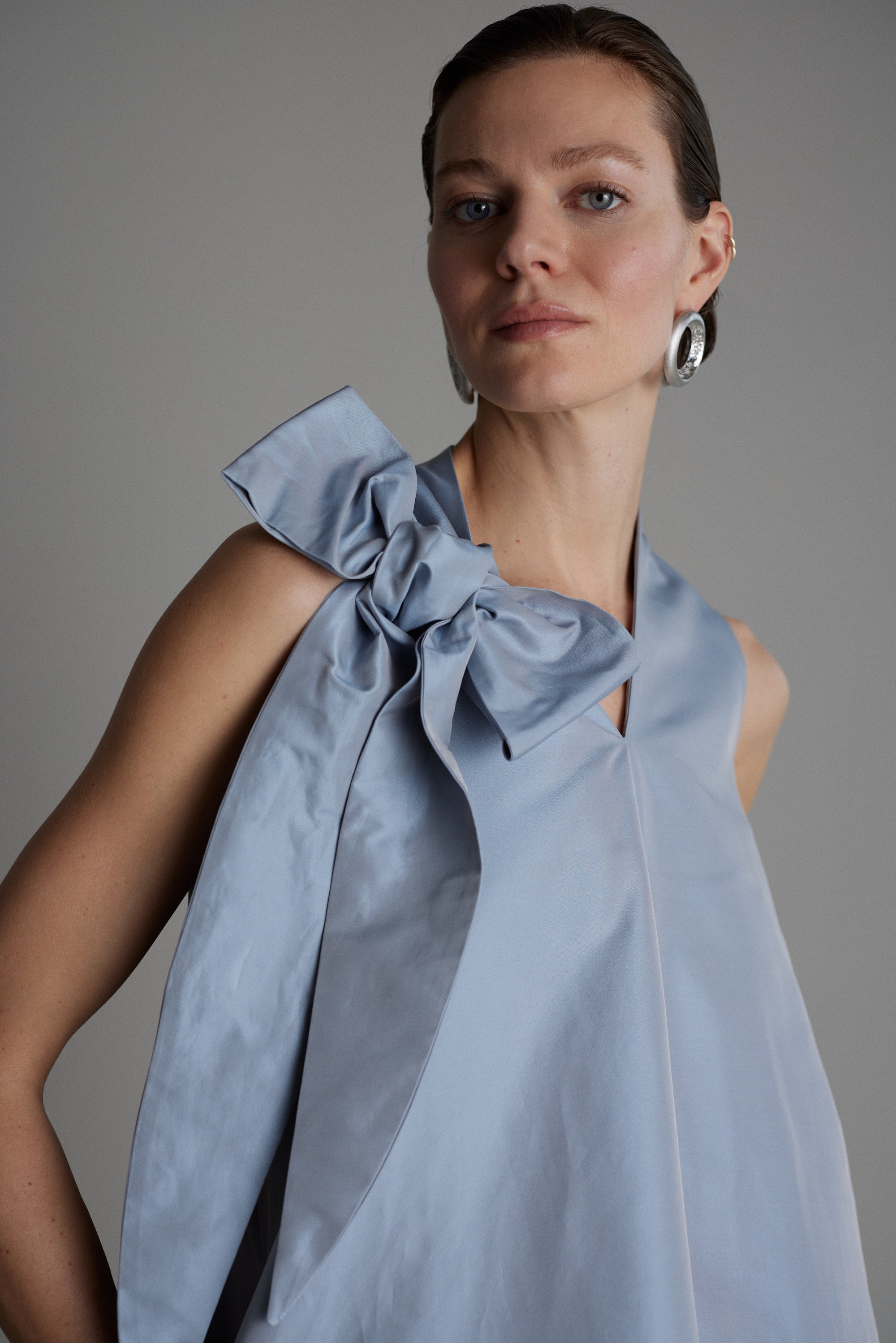 Kleid Juliette in Perlgrau