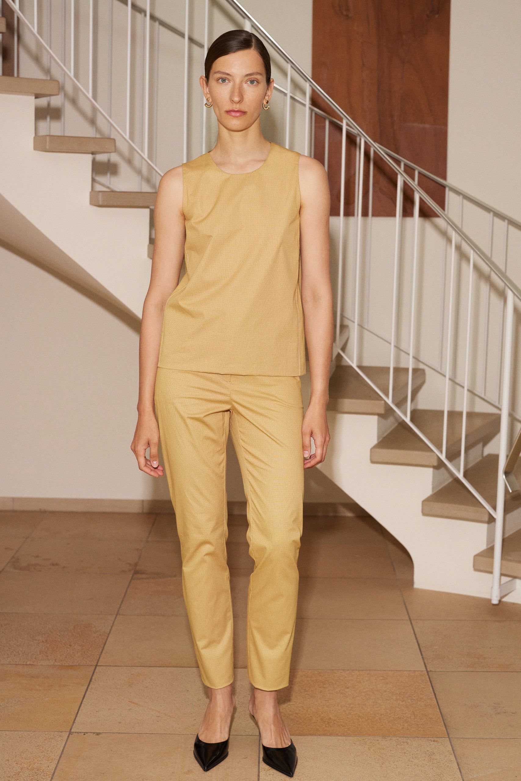 Top Maeve in yellow 