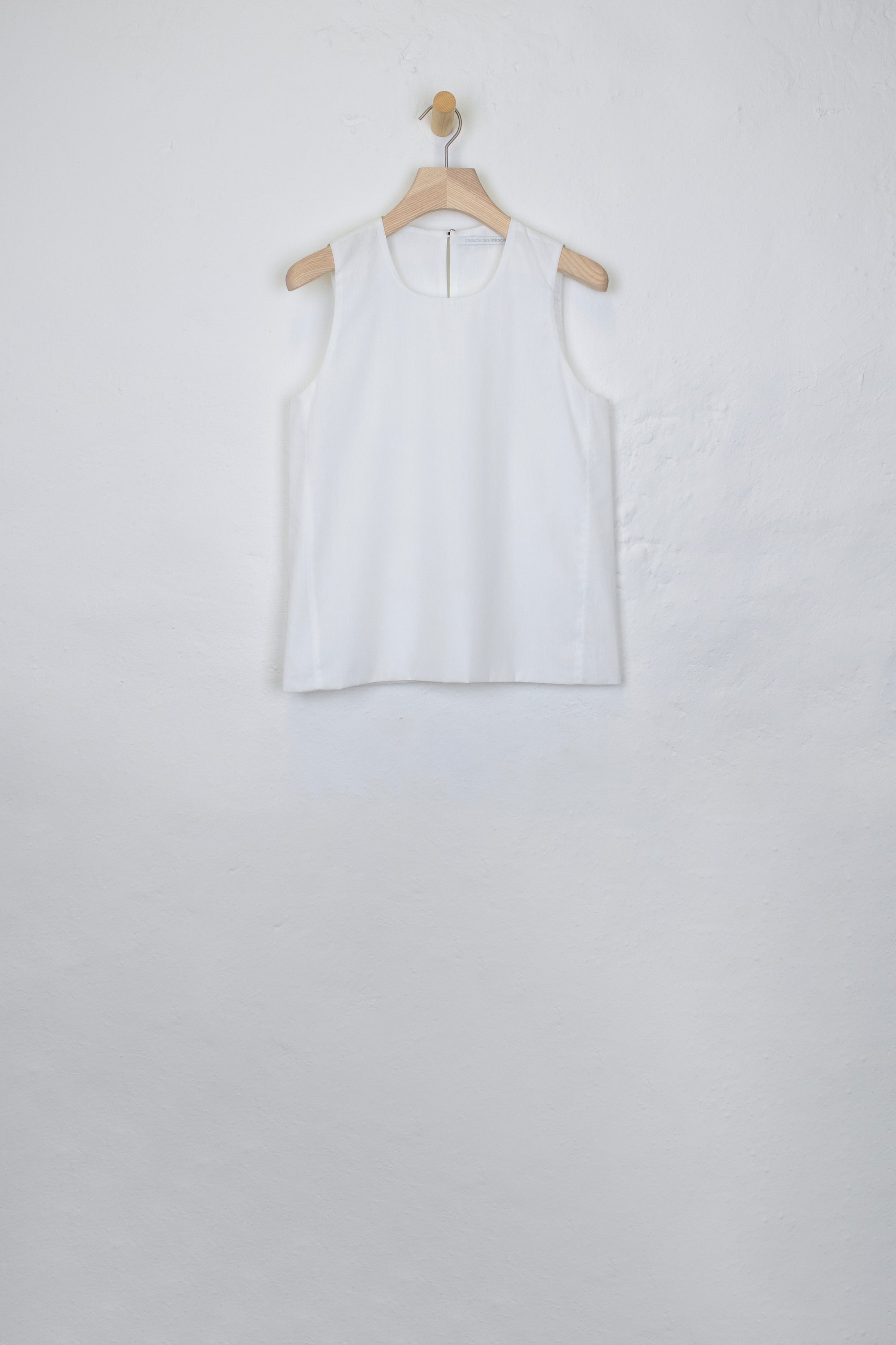Top Maeve in white 